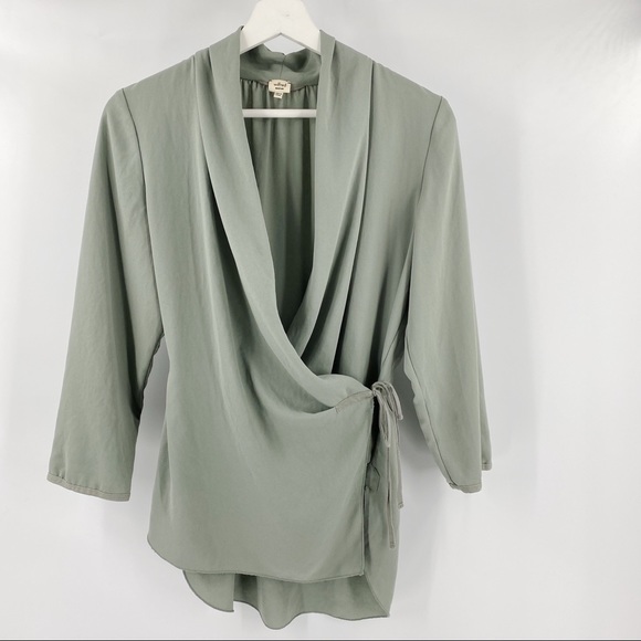 Aritzia Wilfred saje green wrap blouse